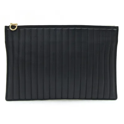 Pre-owned Ferragamo Leather Clutch Bag Pouch () In Black