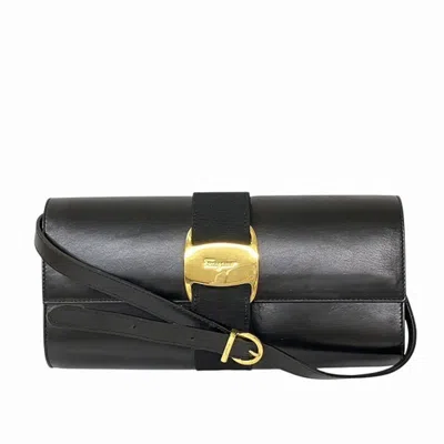 Pre-owned Ferragamo Leather Clutch Bag Shoulder Bag () In Black