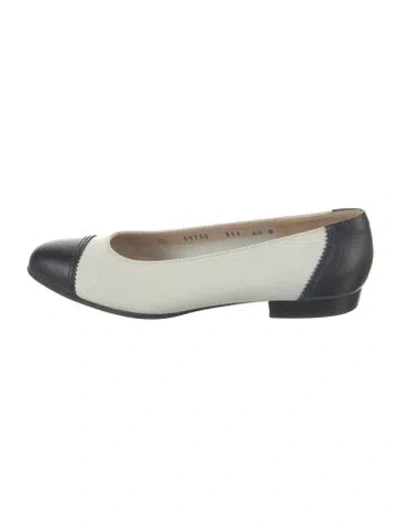 Pre-owned Ferragamo Leather Colorblock Pattern Ballet Flats In White