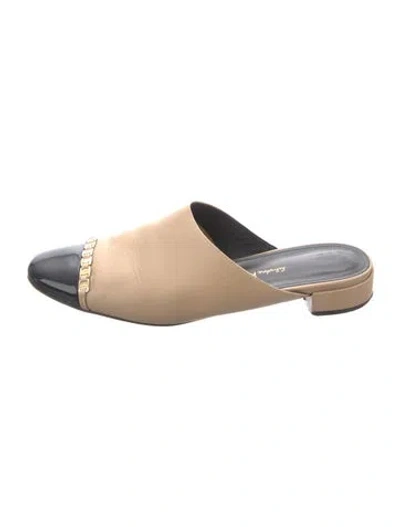 Pre-owned Ferragamo Leather Colorblock Pattern Mules In Neutral