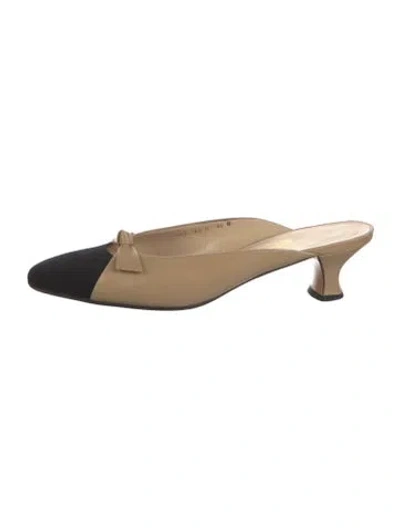 Pre-owned Ferragamo Leather Colorblock Pattern Mules In Neutral