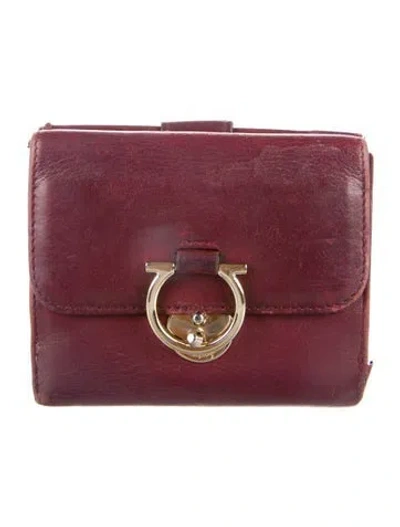 Pre-owned Ferragamo Leather Compact Wallet In Burgundy