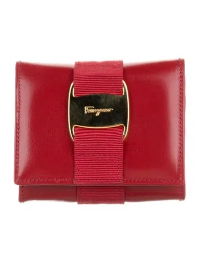 Pre-owned Ferragamo Leather Compact Wallet In Red