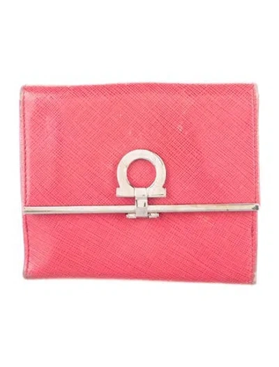 Pre-owned Ferragamo Leather Compact Wallet In Red