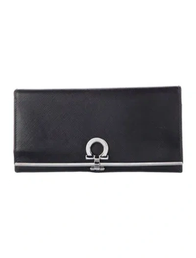 Pre-owned Ferragamo Leather Continental Wallet In Black