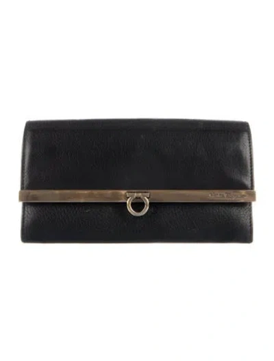 Pre-owned Ferragamo Leather Continental Wallet In Black