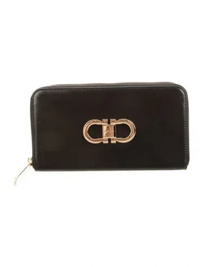 Pre-owned Ferragamo Leather Continental Wallet In Black