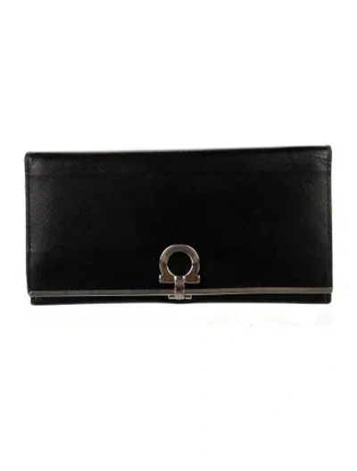 Pre-owned Ferragamo Leather Continental Wallet In Black