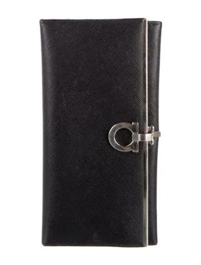 Pre-owned Ferragamo Leather Continental Wallet In Black