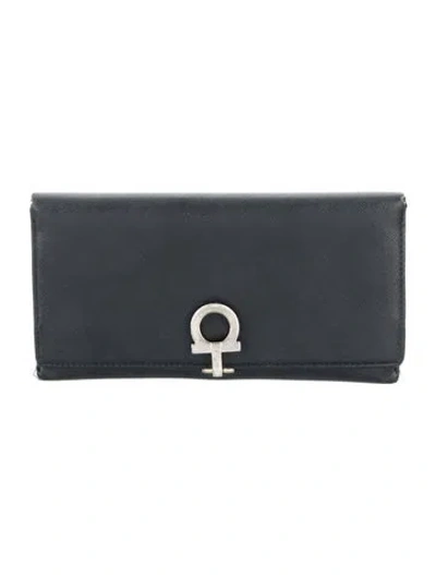 Pre-owned Ferragamo Leather Continental Wallet In Black