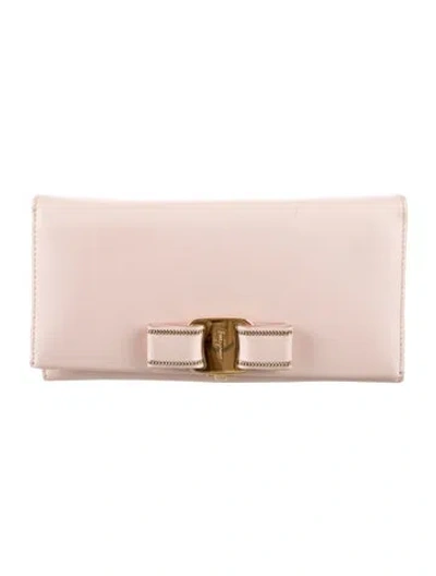 Pre-owned Ferragamo Leather Continental Wallet In Pink