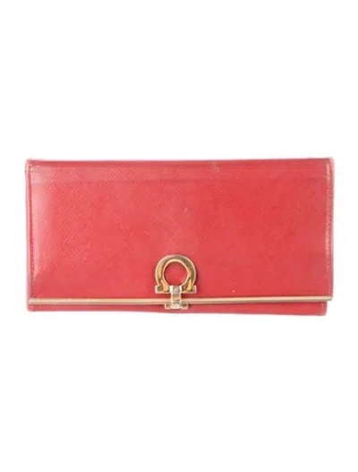 Pre-owned Ferragamo Leather Continental Wallet In Red