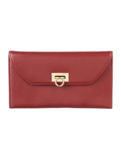 Pre-owned Ferragamo Leather Continental Wallet In Red