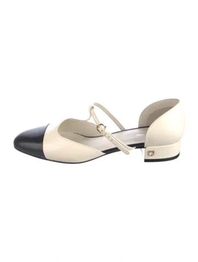 Pre-owned Ferragamo Leather D'orsay Flats In Neutral