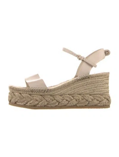Pre-owned Ferragamo Leather Espadrilles In Neutral