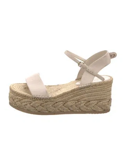 Pre-owned Ferragamo Leather Espadrilles In Neutrals