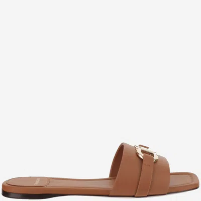 FERRAGAMO LEATHER FLAT SANDALS WITH LOGO