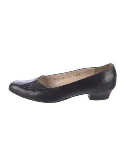 Pre-owned Ferragamo Leather Flats In Blue