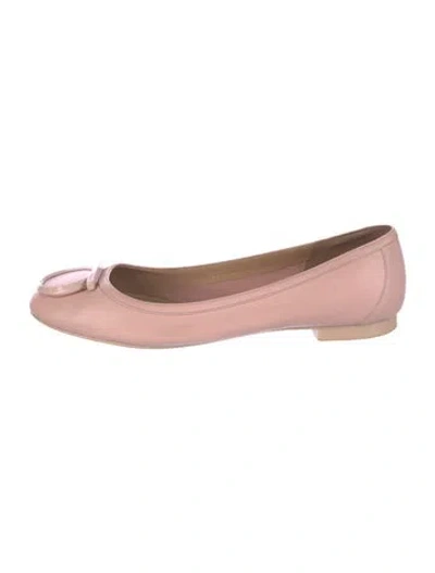 Pre-owned Ferragamo Leather Flats In Gray
