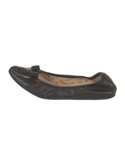 Pre-owned Ferragamo Leather Floral Print Ballet Flats In Black