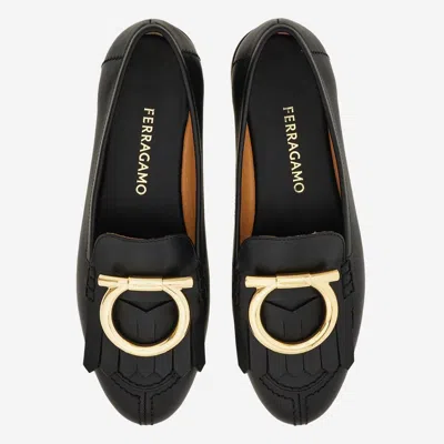 Ferragamo Leather Fringe And Gold-buckle Detail Loafer In Black