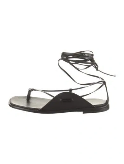 Pre-owned Ferragamo Leather Gladiator Sandals In Black