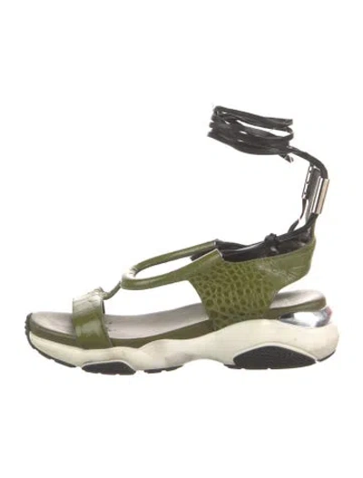 Pre-owned Ferragamo Leather Gladiator Sandals In Green