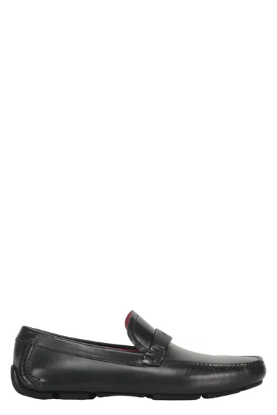 Ferragamo Leather Loafers In Black