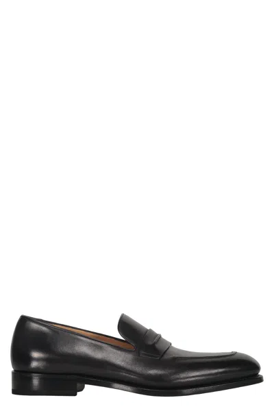 Ferragamo Leather Loafers In Black