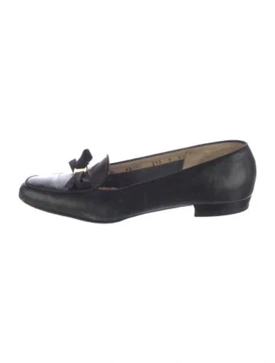 Pre-owned Ferragamo Leather Loafers In Black