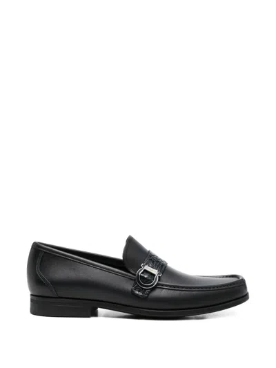 Ferragamo Caspian Gancini Leather Loafers In Black