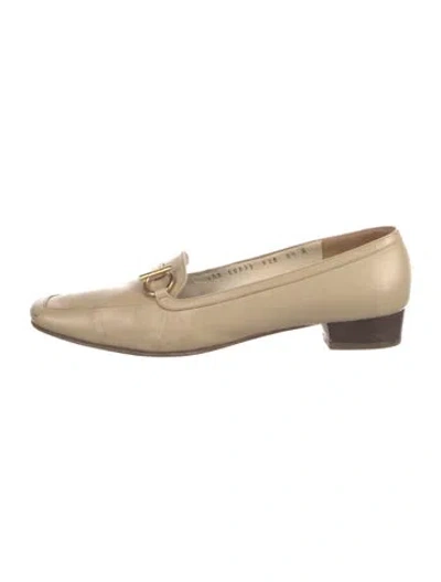 Pre-owned Ferragamo Leather Loafers In Neutral