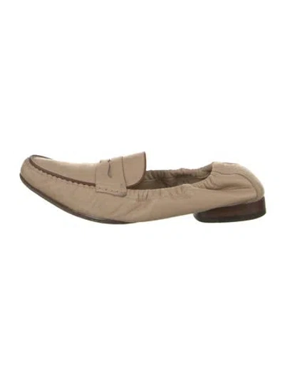 Pre-owned Ferragamo Leather Loafers In Neutrals
