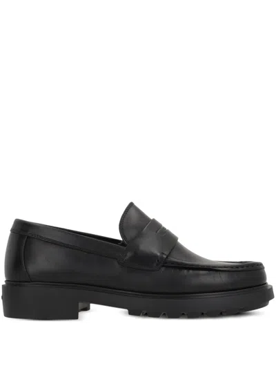 Ferragamo Leather Loafers In Schwarz