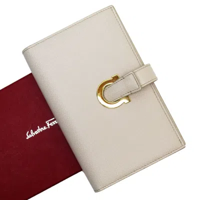 Pre-owned Ferragamo Leather Long Wallet (bi-fold) () In Beige