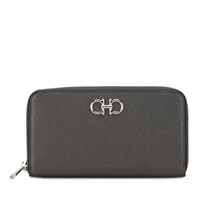 Pre-owned Ferragamo Leather Long Wallet (bi-fold) () In Grey