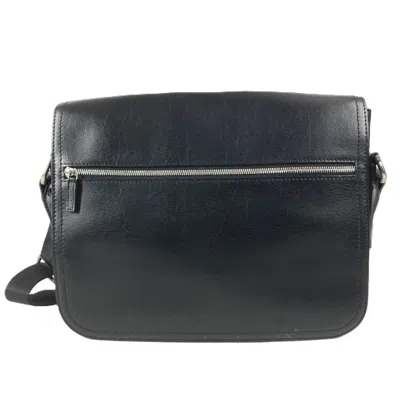 Pre-owned Ferragamo Leather Messenger Bag Shoulder Bag () In Black