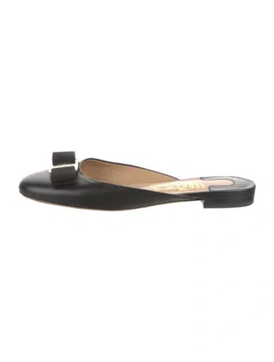 Pre-owned Ferragamo Leather Mules In Black