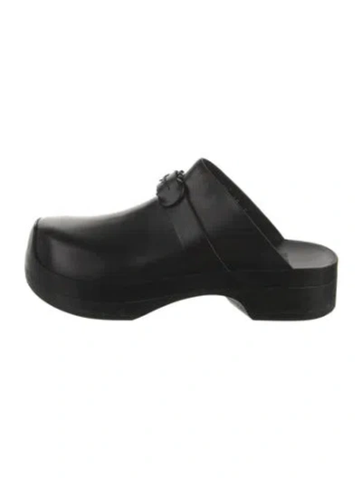 Pre-owned Ferragamo Leather Mules In Black