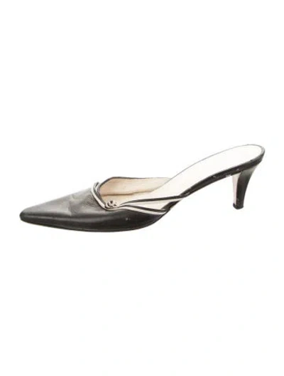 Pre-owned Ferragamo Leather Mules In Black