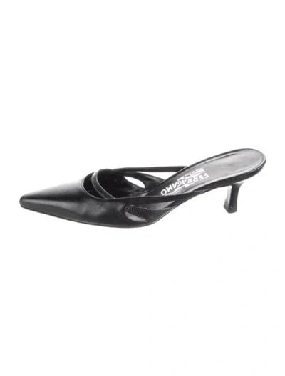 Pre-owned Ferragamo Leather Mules In Black