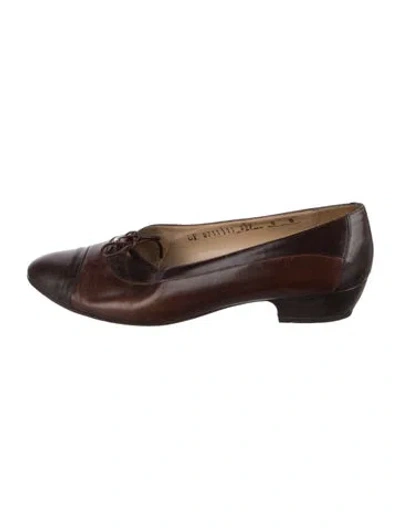 Pre-owned Ferragamo Leather Mules In Brown