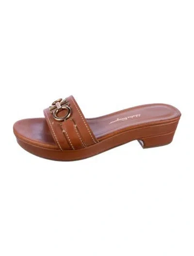 Pre-owned Ferragamo Leather Mules In Brown