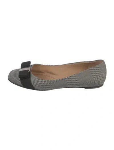 Pre-owned Ferragamo Leather Plaid Print Ballet Flats In Gray