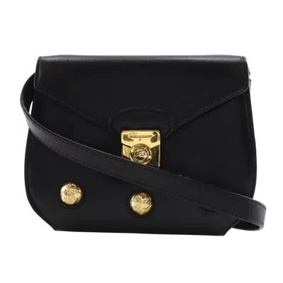 Pre-owned Ferragamo Leather Pochette Shoulder Bag () In Black
