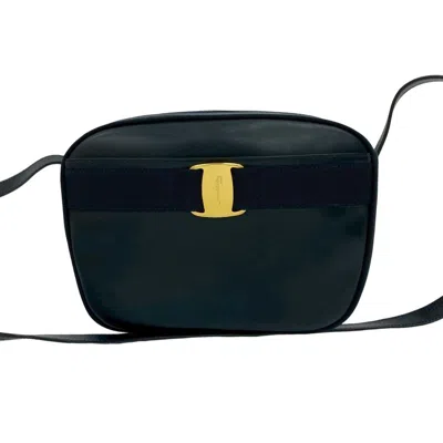 Pre-owned Ferragamo Leather Pochette Shoulder Bag () In Blue