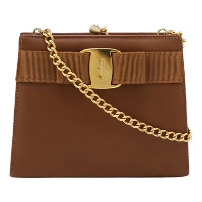 Pre-owned Ferragamo Leather Pochette Shoulder Bag () In Brown