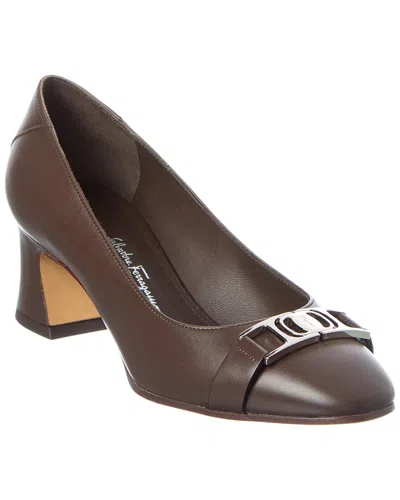 Ferragamo Leather Pump In Burgundy