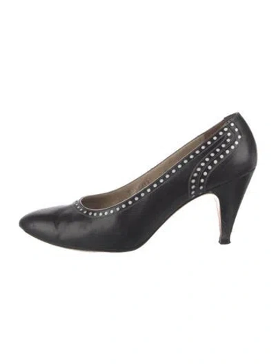 Pre-owned Ferragamo Leather Pumps In Black