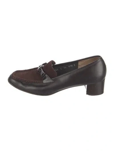 Pre-owned Ferragamo Leather Pumps In Black
